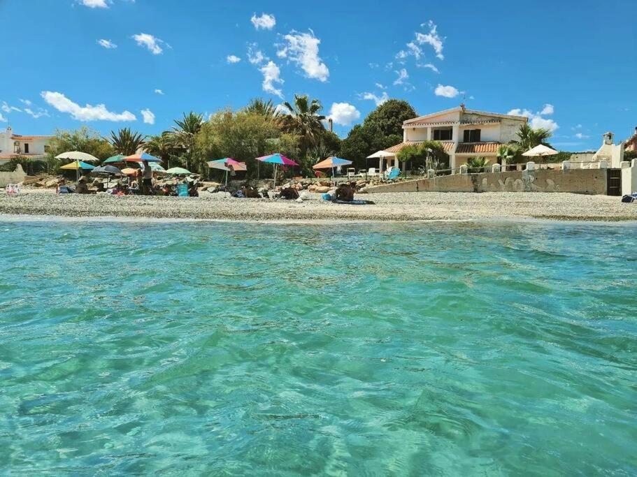 Paradise Beachfront Villa, Porto Columbu, Sardinia Porto Columbu - Perd'E Sali Dış mekan fotoğraf