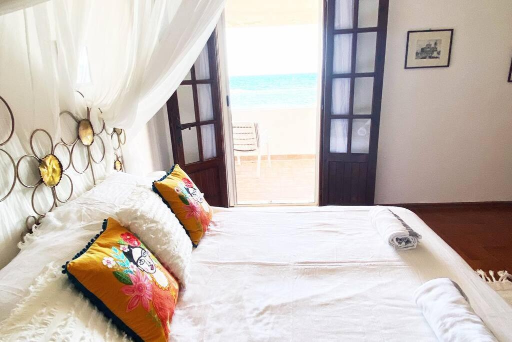 Paradise Beachfront Villa, Porto Columbu, Sardinia Porto Columbu - Perd'E Sali Dış mekan fotoğraf